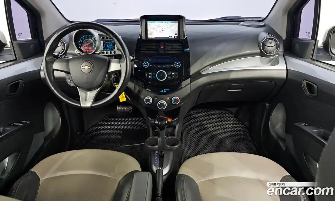 Chevrolet Spark 2012 1.0 Автомат в Москве № 263288, фото 16