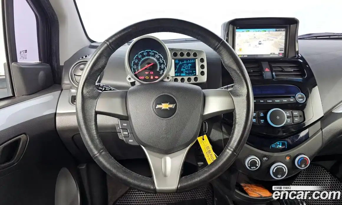 Chevrolet Spark 2012 1.0 Автомат в Москве № 263288, фото 5