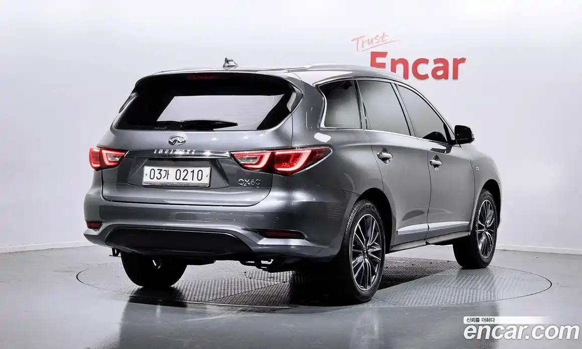 Infiniti QX60 2016 3.5 Автомат в Москве № 267460, фото 16
