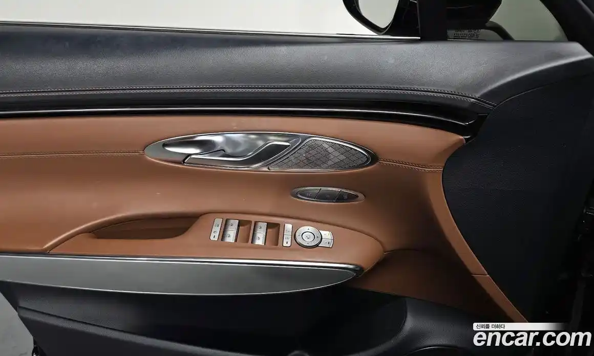 Genesis GV70 2021 2.5 Автомат в Москве № 27724, фото 17