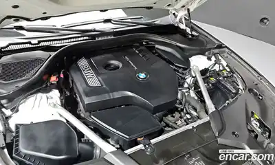 BMW 5-Series 2019 2.0 Автомат в Москве № 282049, миниатюра 3