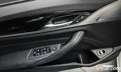 BMW 5-Series 2019 2.0 Автомат в Москве № 282049, миниатюра 9
