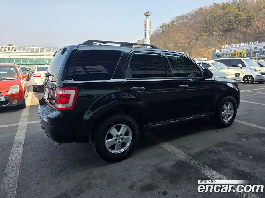 Ford Escape 2010 2.5 Автомат в Москве № 282267, фото 4