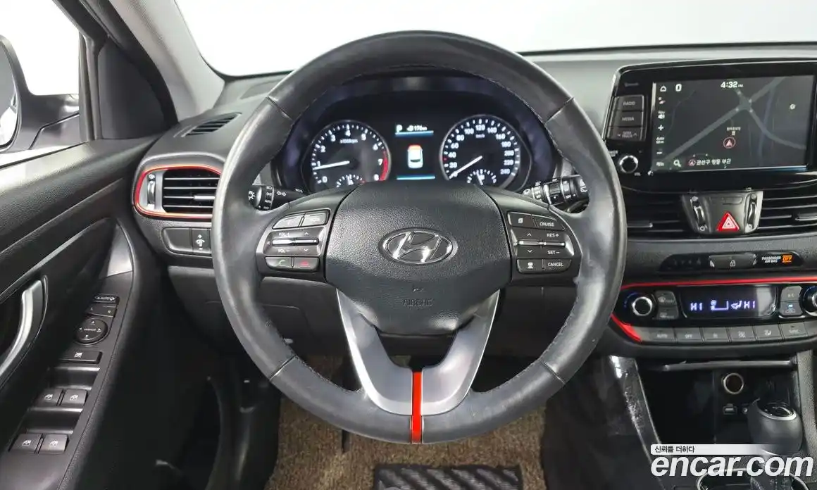 Hyundai i30 2018 1.4 Автомат в Москве № 283585, фото 13