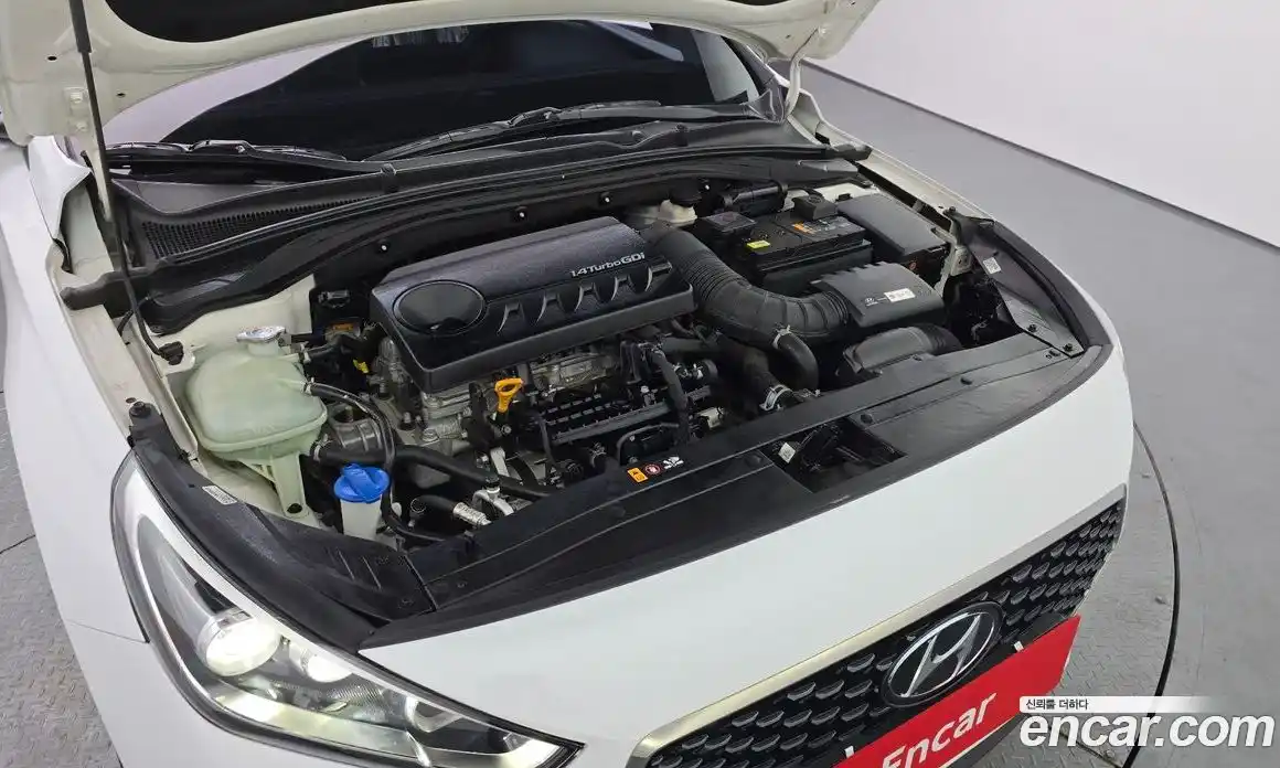 Hyundai i30 2018 1.4 Автомат в Москве № 283585, фото 6