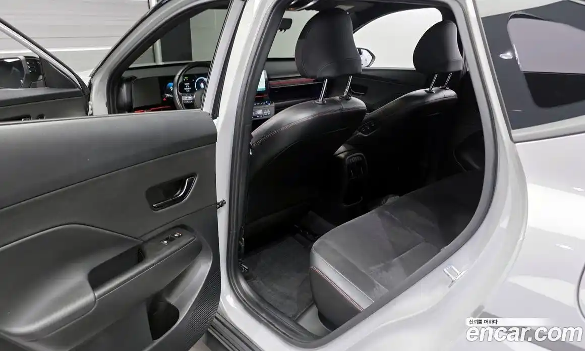 Hyundai Kona 2023 1.6 Автомат в Москве № 283730, фото 14