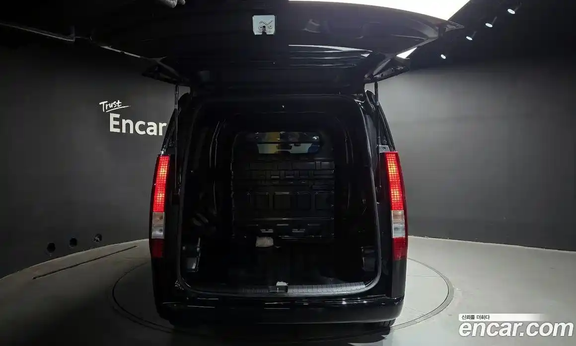 Hyundai Staria 2025 2.2 Автомат в Москве № 284253, фото 4