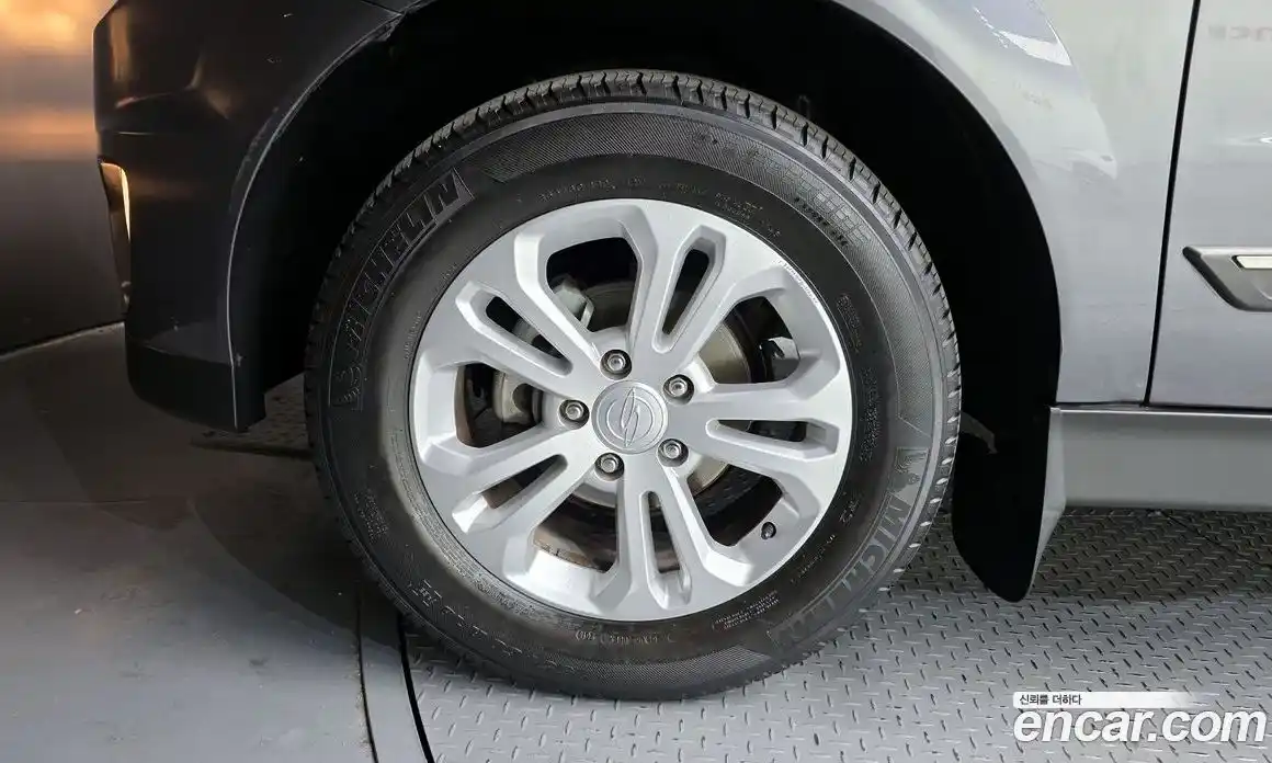 SsangYong Korando 2015 2.0 Автомат в Москве № 291557, фото 11