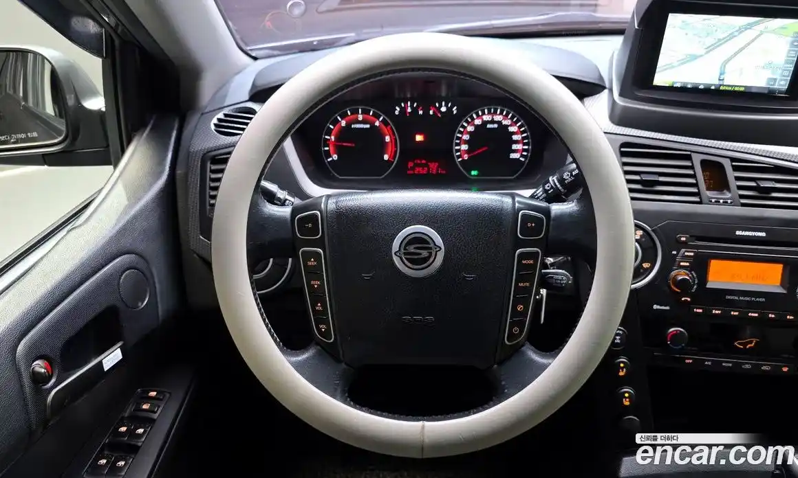 SsangYong Korando 2015 2.0 Автомат в Москве № 291557, фото 18