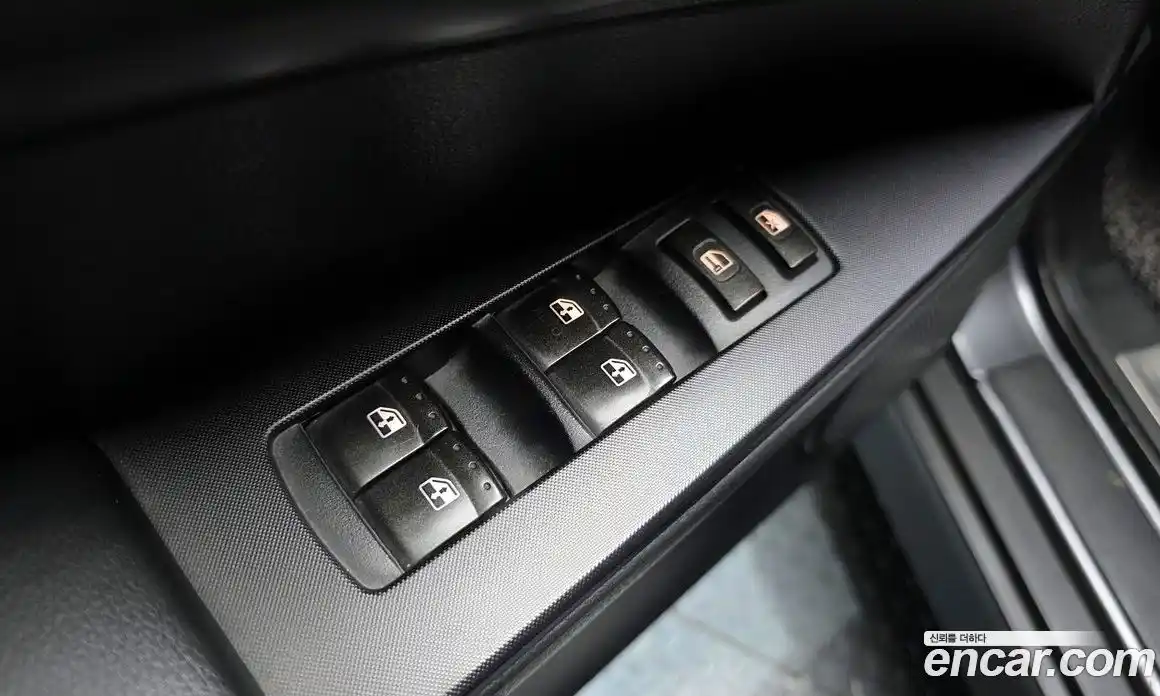 SsangYong Korando 2015 2.0 Автомат в Москве № 291557, фото 4