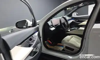 BMW 5-Series 2024 2.0 Автомат в Москве № 302345, миниатюра 11