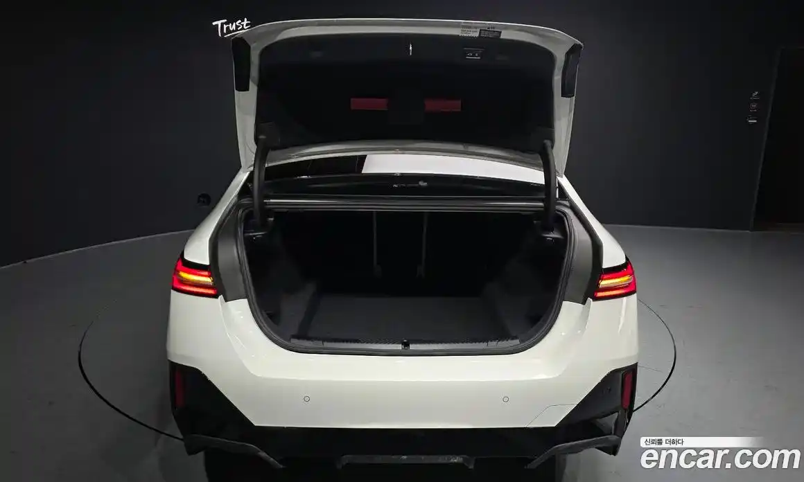 BMW 5-Series 2024 2.0 Автомат в Москве № 302345, фото 20