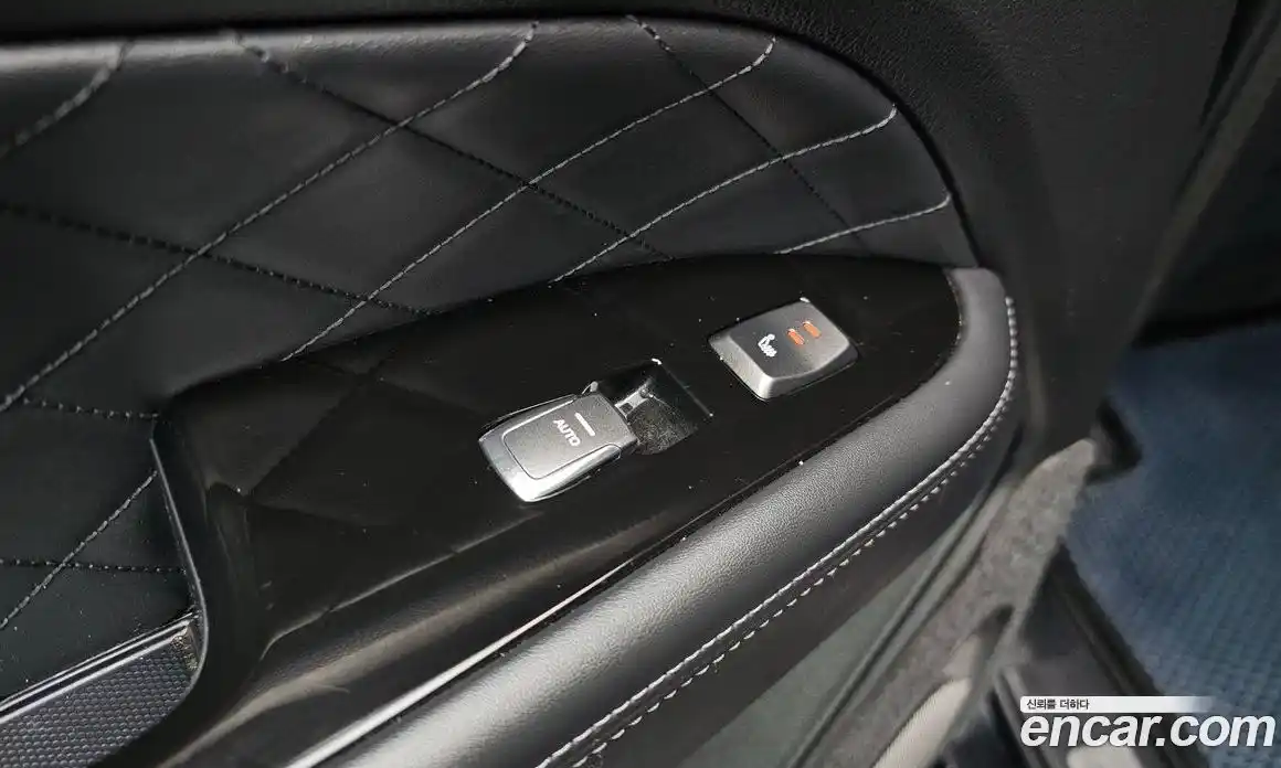 SsangYong Rexton 2018 2.2 Автомат в Москве № 31418, фото 3