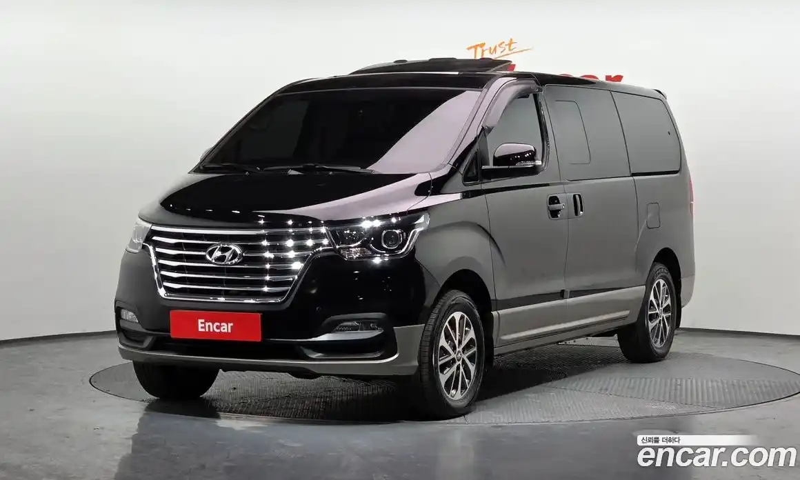 Hyundai Starex 2019 2.5 Автомат в Москве № 320161, фото 13