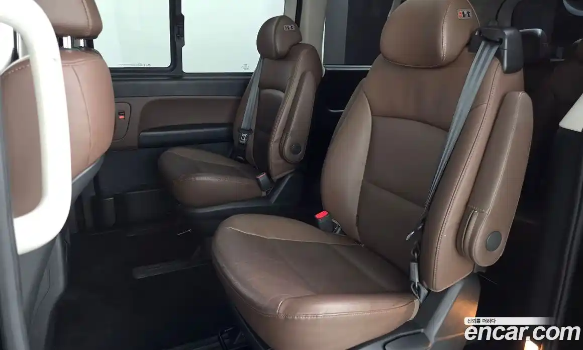 Hyundai Starex 2019 2.5 Автомат в Москве № 320161, фото 17