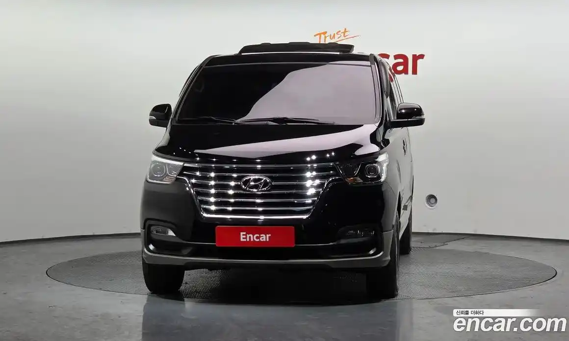 Hyundai Starex 2019 2.5 Автомат в Москве № 320161, фото 18