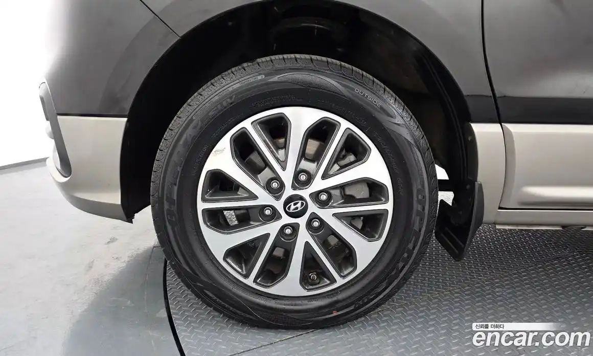 Hyundai Starex 2019 2.5 Автомат в Москве № 320161, фото 20