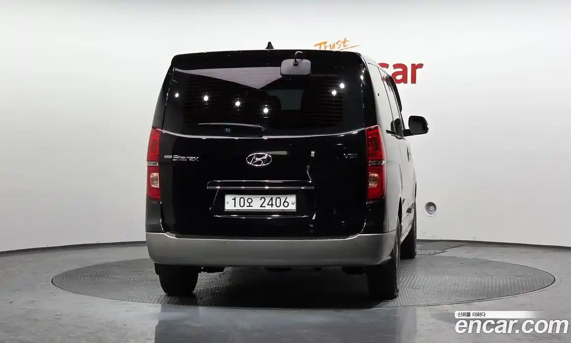 Hyundai Starex 2019 2.5 Автомат в Москве № 320161, фото 3