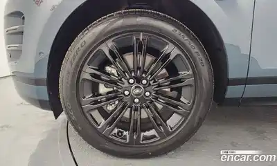 Land Rover Range-Rover Evoque 2025 2.0 Автомат в Москве № 327868, миниатюра 5