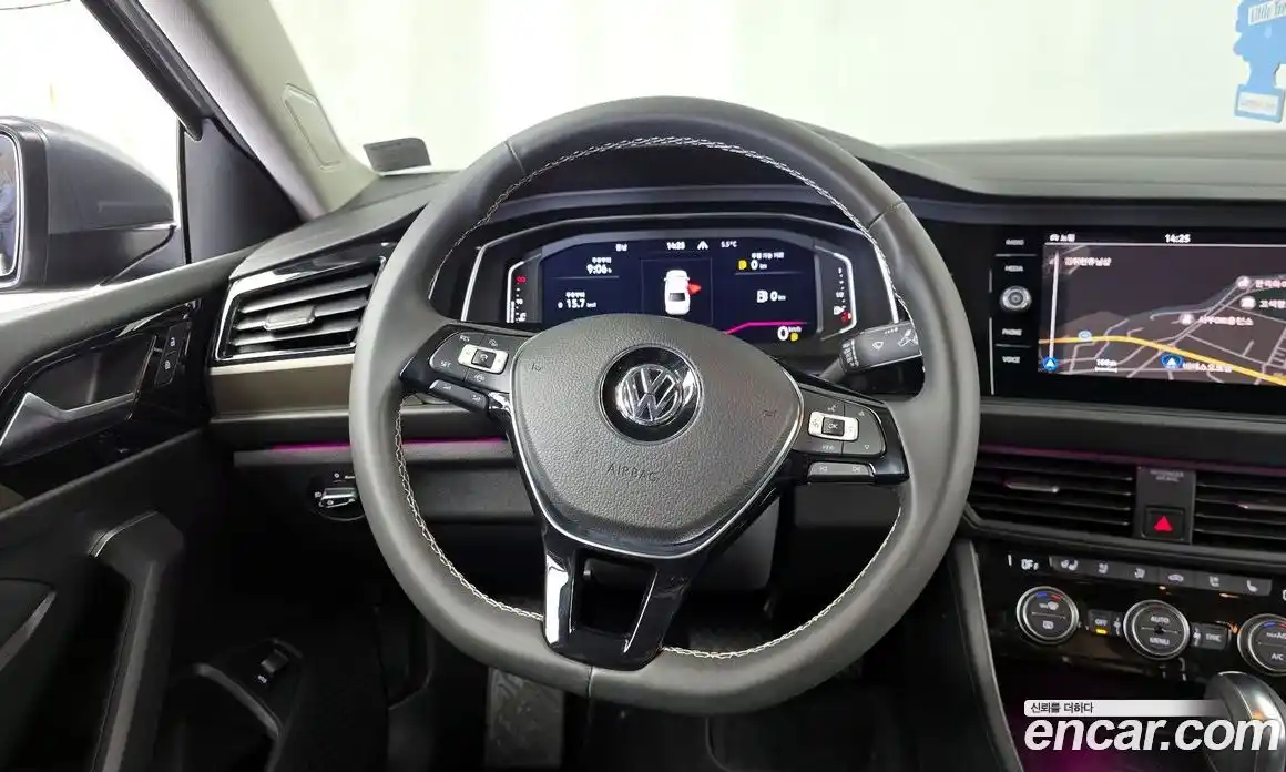 Volkswagen Jetta 2021 1.4 Автомат в Москве № 329782, фото 13