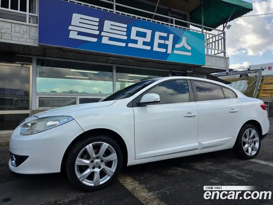 Renault SM3 2010 1.6 Автомат в Москве № 330020, фото 1