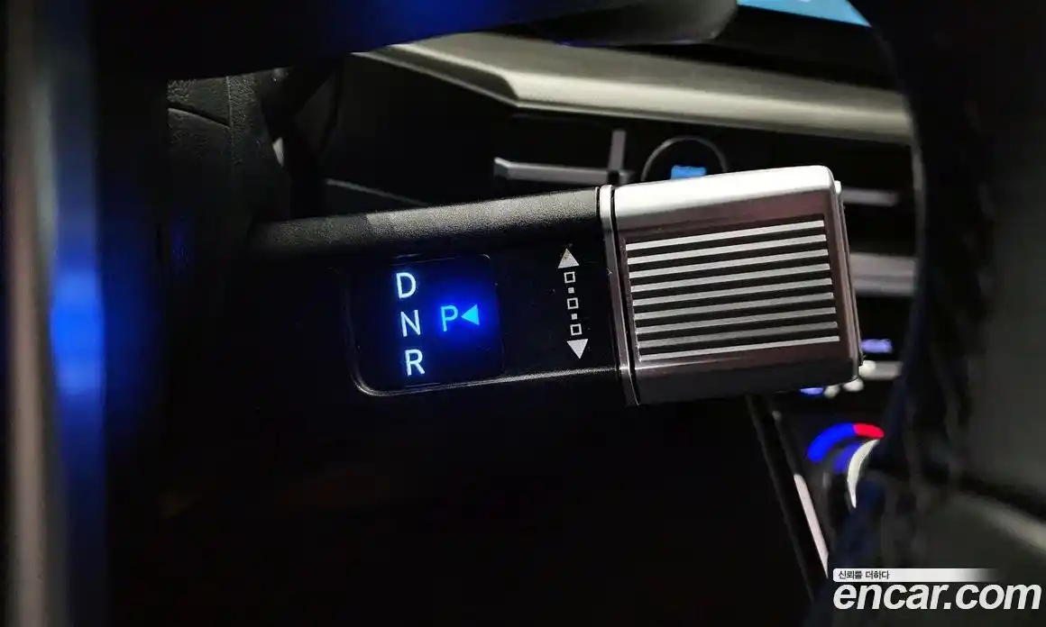 Hyundai Santa Fe 2024 1.6 Автомат в Москве № 335463, фото 11