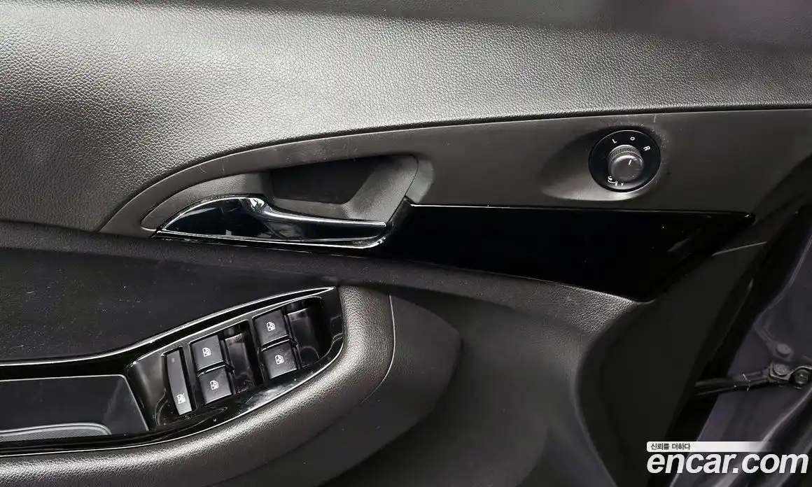 Chevrolet Orlando 2012 2.0 Автомат в Москве № 354645, фото 17