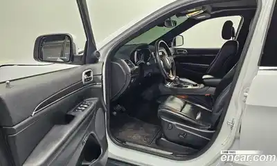 Jeep Cherokee 2018 3.0 Автомат в Москве № 356966, миниатюра 10