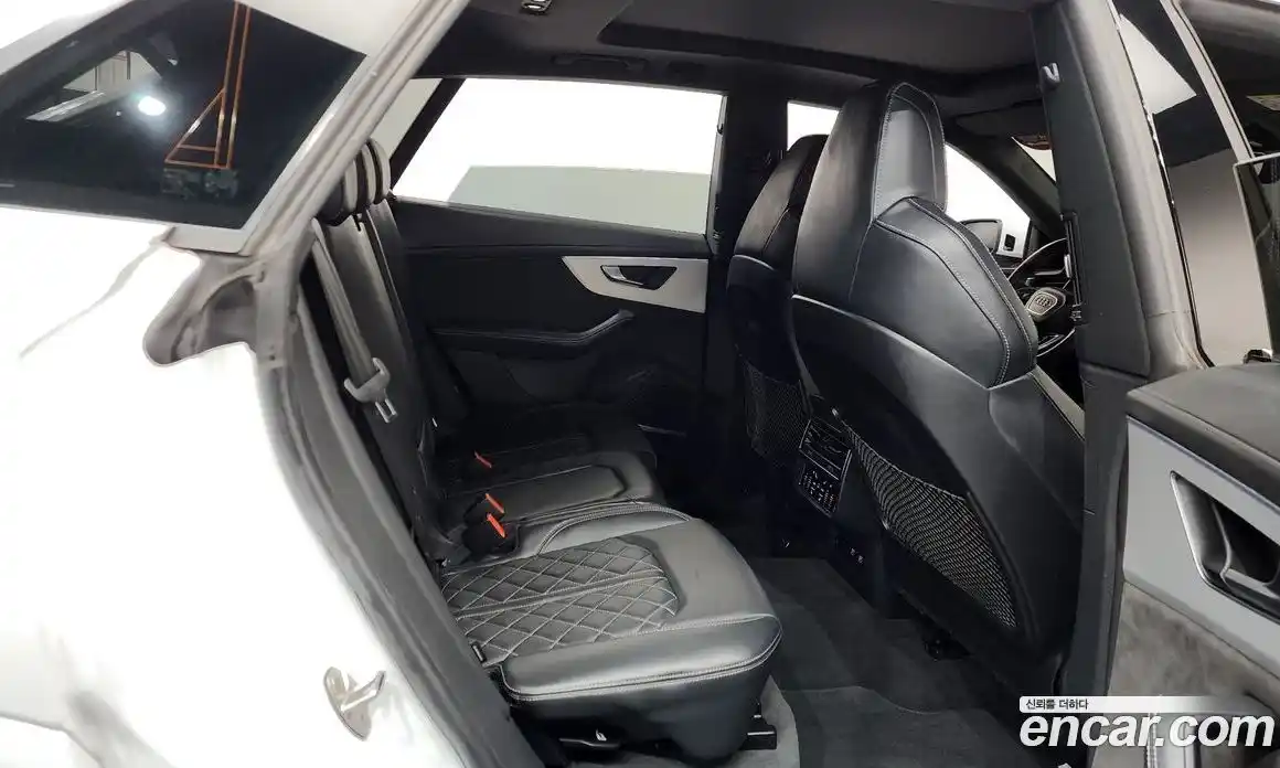 Audi Q8 2021 3.0 Автомат в Москве № 373149, фото 12