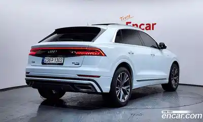 Audi Q8 2021 3.0 Автомат в Москве № 373149, миниатюра 2