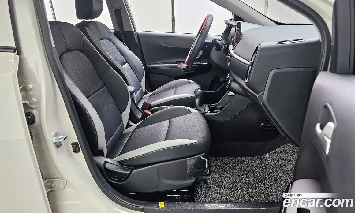 Kia Morning 2022 1.0 Автомат в Москве № 383592, фото 11