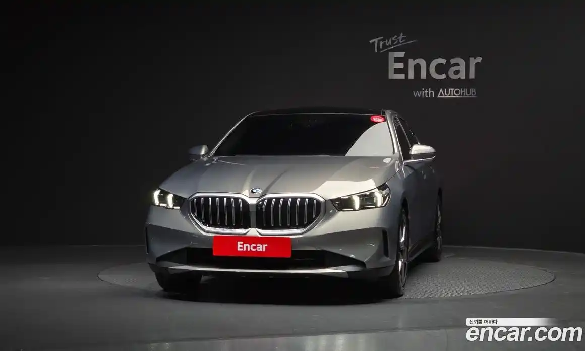 BMW 5-Series 2025 2.0 Автомат в Москве № 384231, фото 3