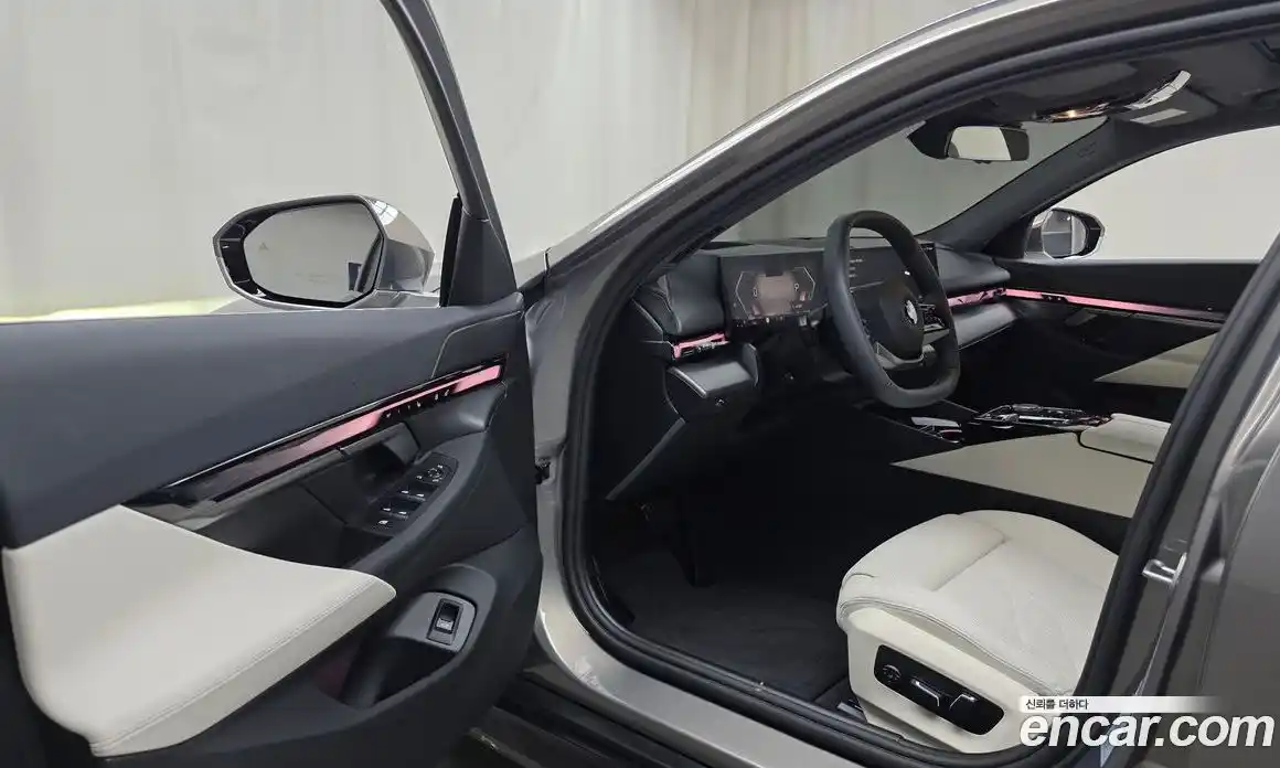 BMW 5-Series 2025 2.0 Автомат в Москве № 384231, фото 10