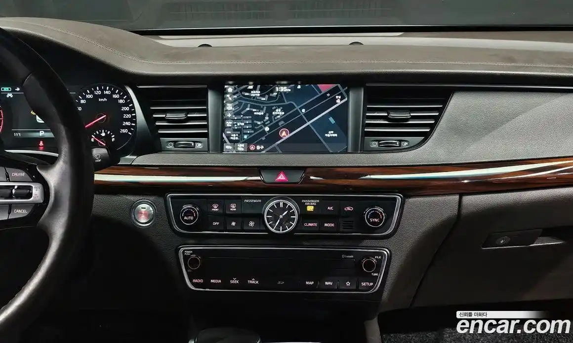 Kia K7 2017 2.4 Автомат в Москве № 385580, фото 14