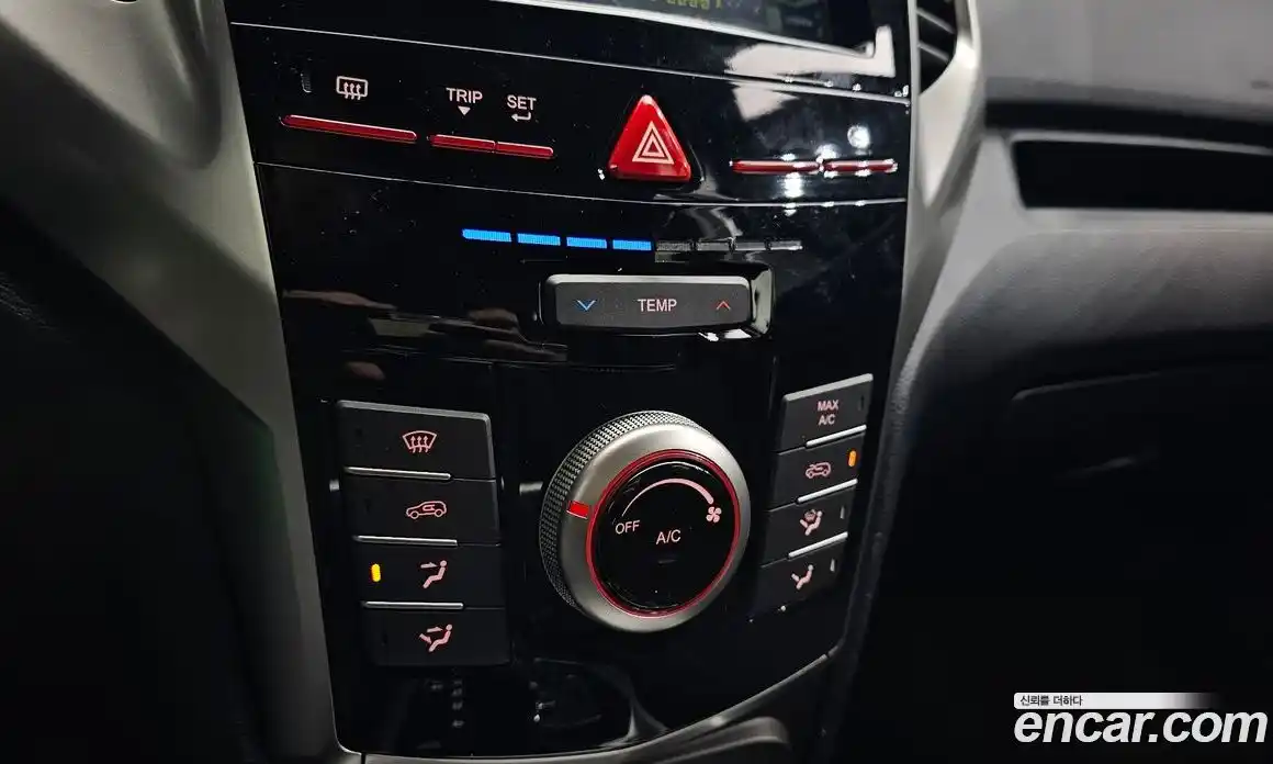 SsangYong TIBOLI 2015 1.6 Автомат в Москве № 386973, фото 16