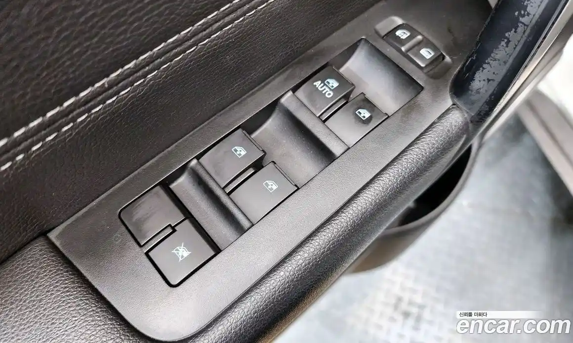 Chevrolet Captiva 2015 2.0 Автомат в Москве № 39033, фото 8