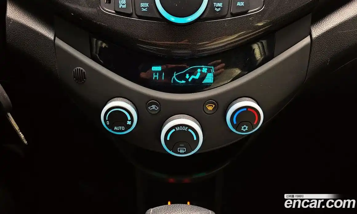 Chevrolet Spark 2012 1.0 Автомат в Москве № 39103, фото 14