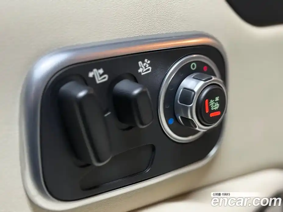 Land Rover Range-Rover 2011 5.0 Автомат в Москве № 392474, фото 13