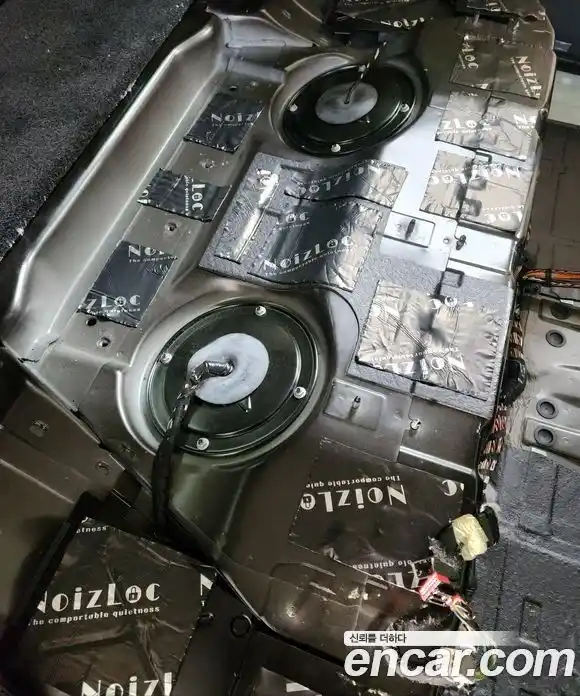 Land Rover Range-Rover 2011 5.0 Автомат в Москве № 392474, фото 17