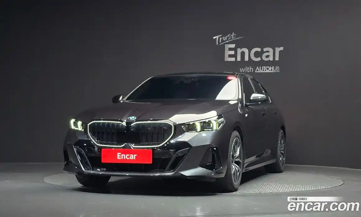 BMW 5-Series 2024 2.0 Автомат в Москве № 403162, фото 3