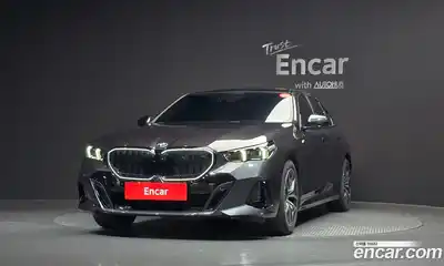 BMW 5-Series 2024 2.0 Автомат в Москве № 403162, миниатюра 3