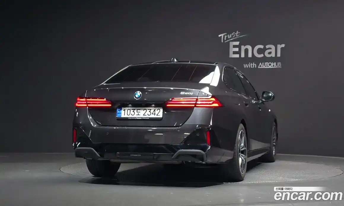 BMW 5-Series 2024 2.0 Автомат в Москве № 403162, фото 4