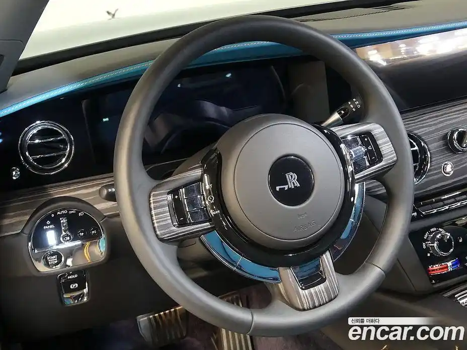 Rolls-Royce Spectre 2024 0.3 Автомат в Москве № 406917, фото 11