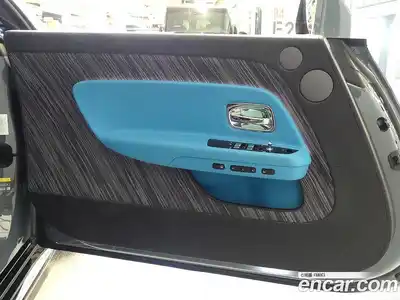 Rolls-Royce Spectre 2024 0.3 Автомат в Москве № 406917, миниатюра 12