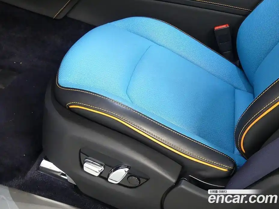 Rolls-Royce Spectre 2024 0.3 Автомат в Москве № 406917, фото 15