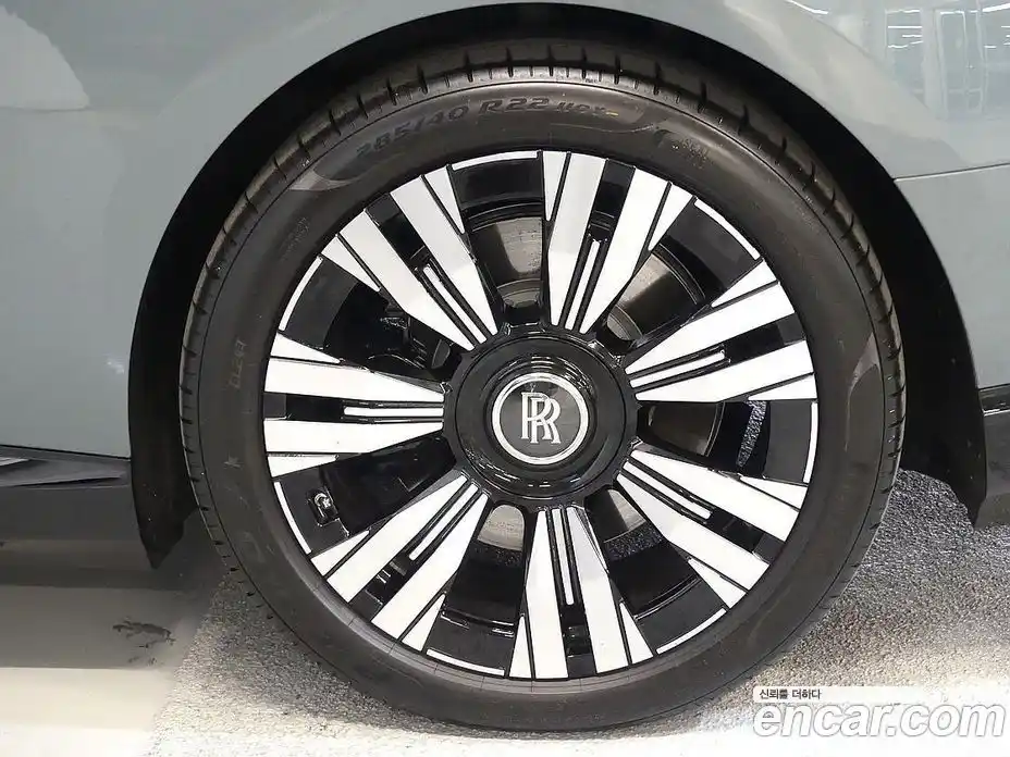 Rolls-Royce Spectre 2024 0.3 Автомат в Москве № 406917, фото 4