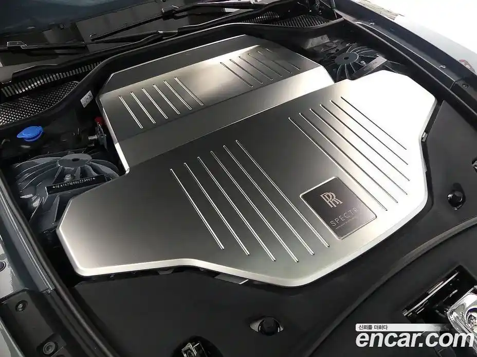 Rolls-Royce Spectre 2024 0.3 Автомат в Москве № 406917, фото 5