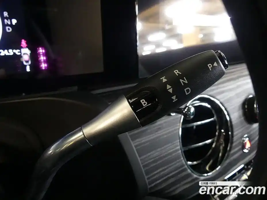 Rolls-Royce Spectre 2024 0.3 Автомат в Москве № 406917, фото 8