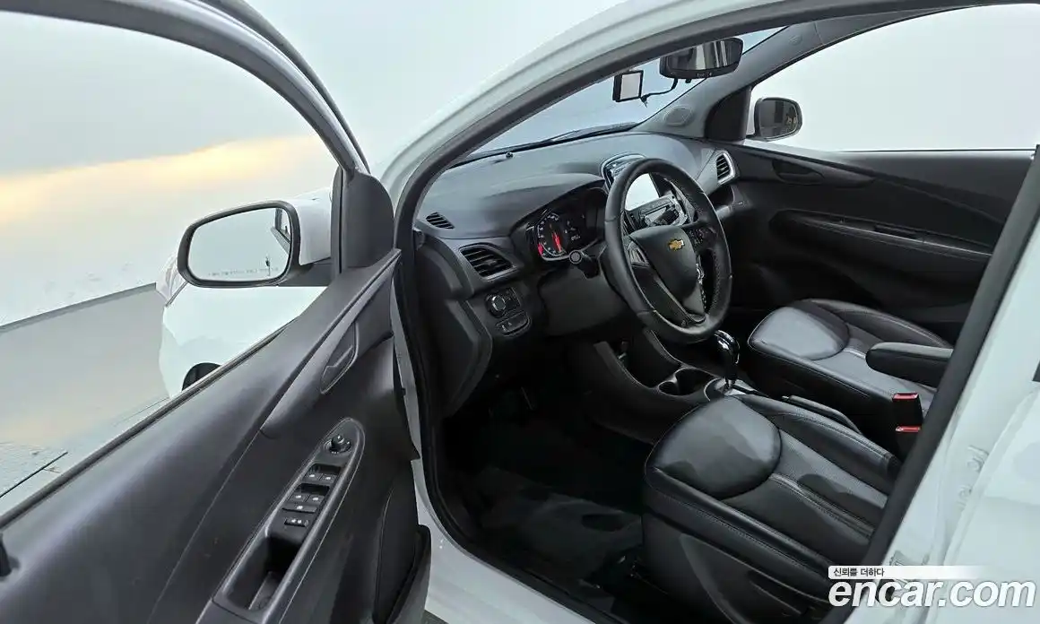 Chevrolet Spark 2020 1.0 Автомат в Москве № 41355, фото 10