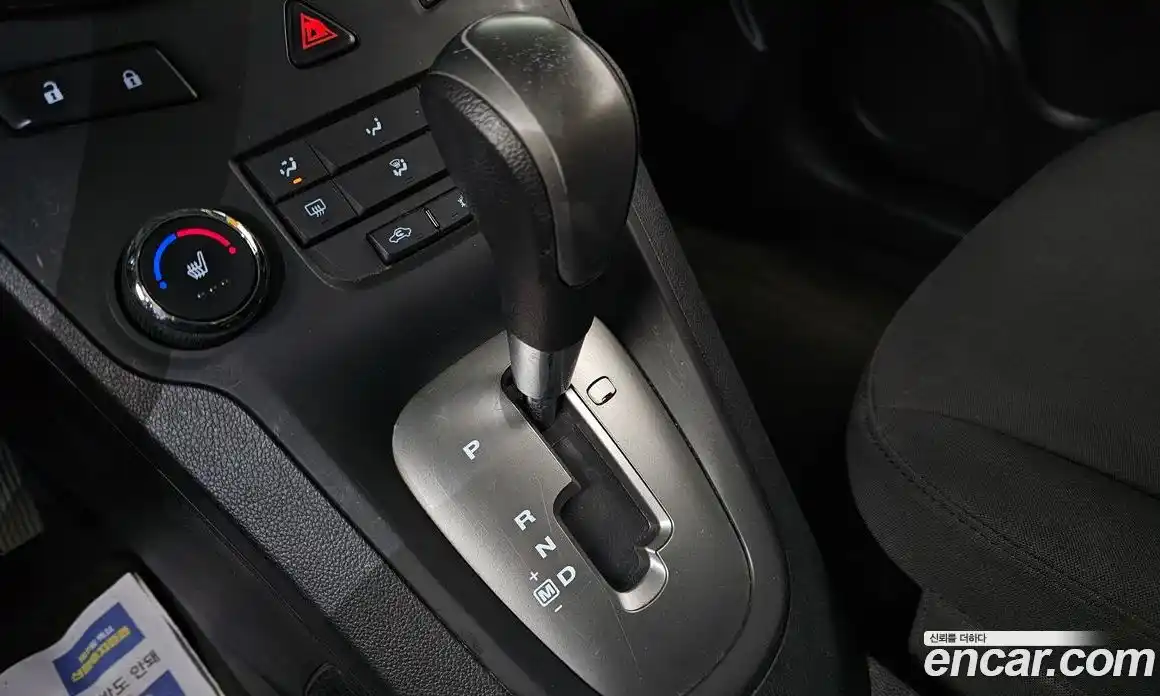 Chevrolet Orlando 2012 2.0 Автомат в Москве № 41609, фото 2